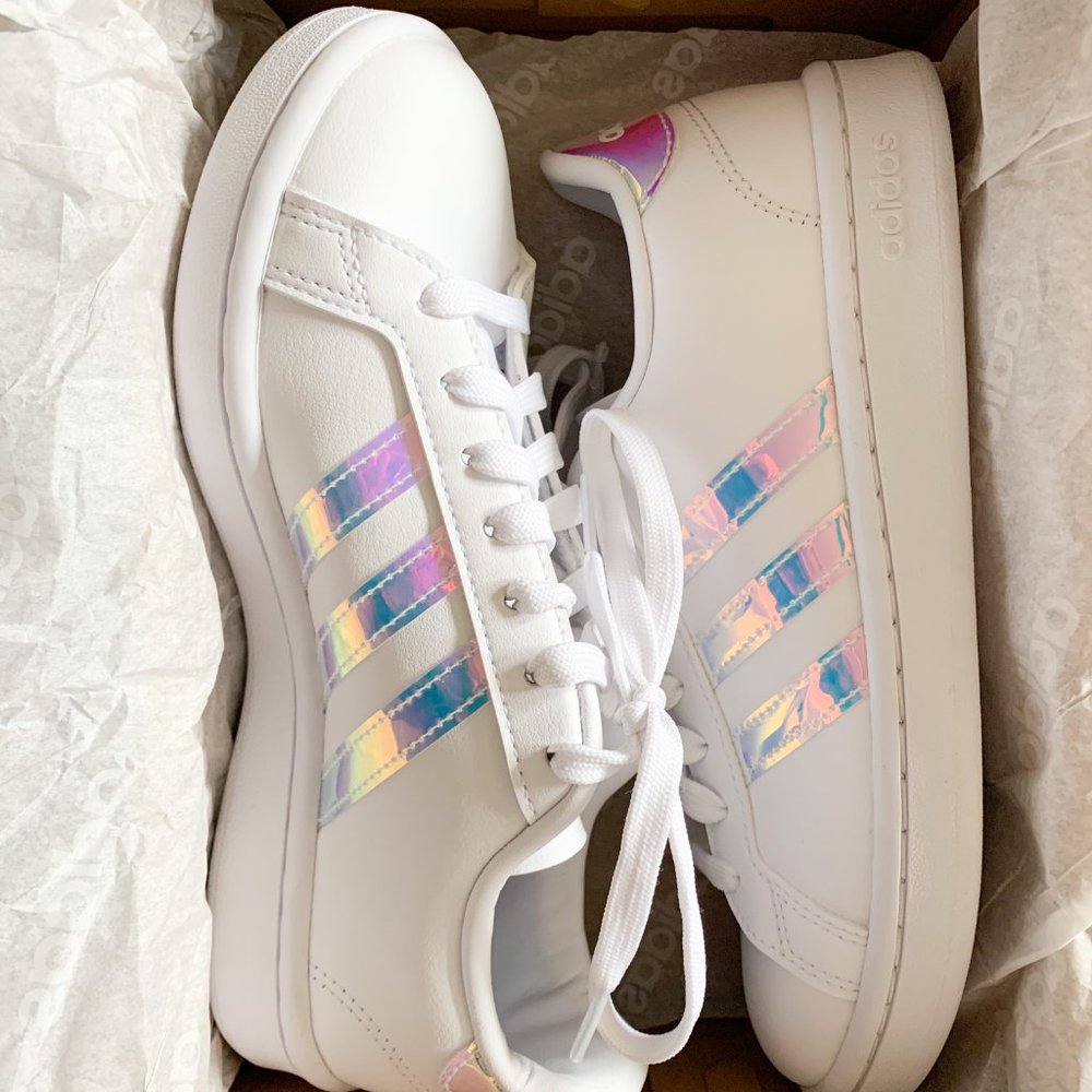 BRAND NEW Adidas Grand Court Sneaker